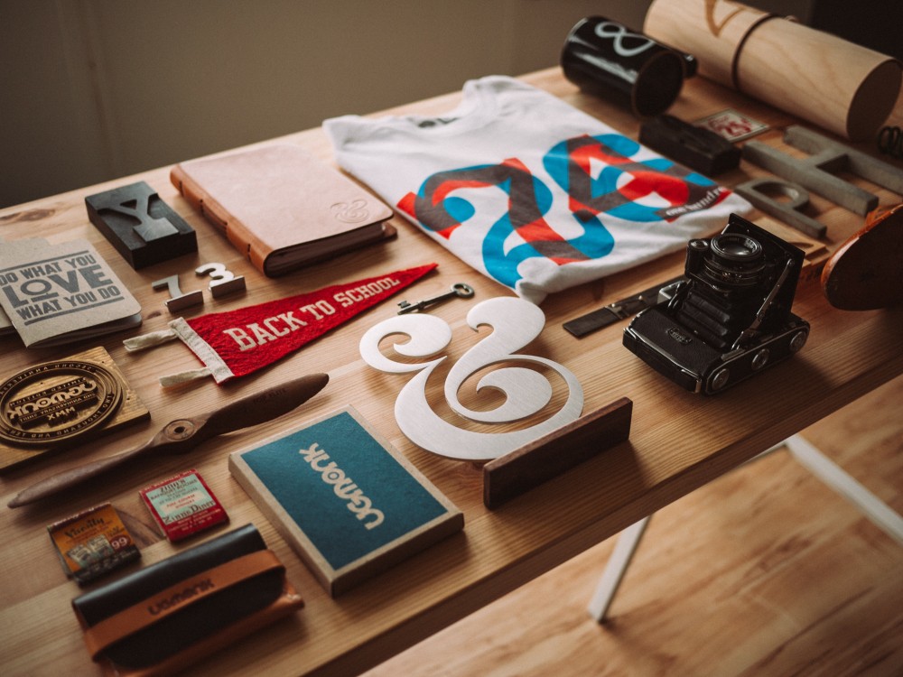 Public Domain Images - Letter Press Screen Printing Office Desk Work T-Shirt Camera Wood