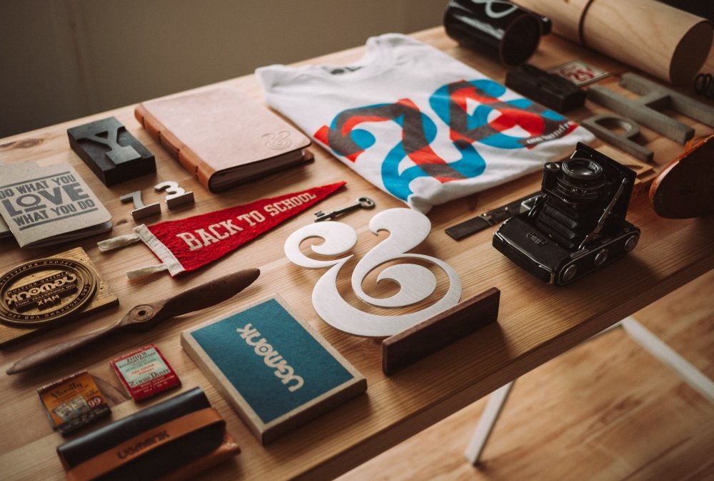 Public Domain Images – Letter Press Screen Printing Office Desk Work T-Shirt Camera Wood